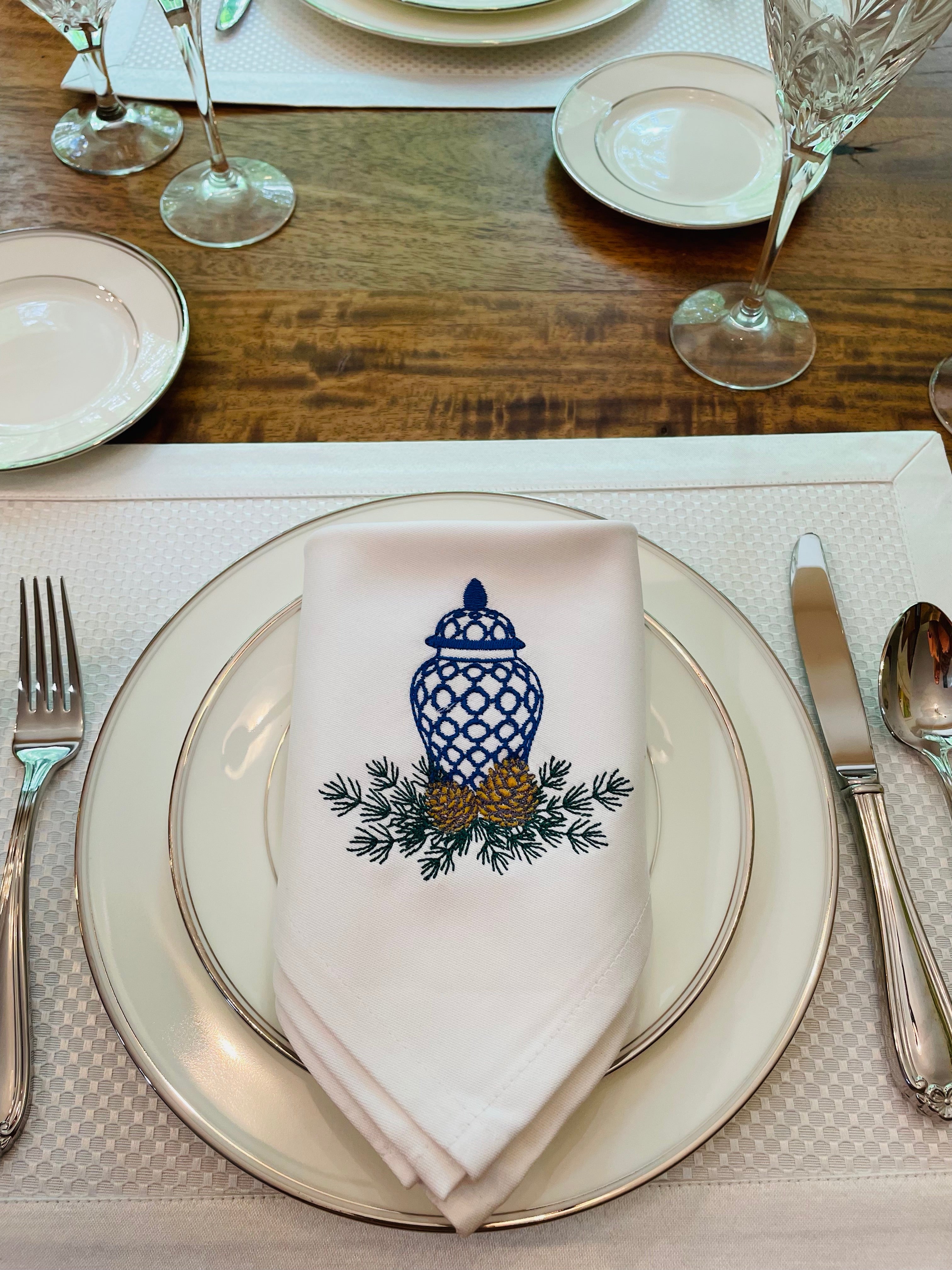 Napkin - Single - Ginger Jar with Pine Cone Boughs