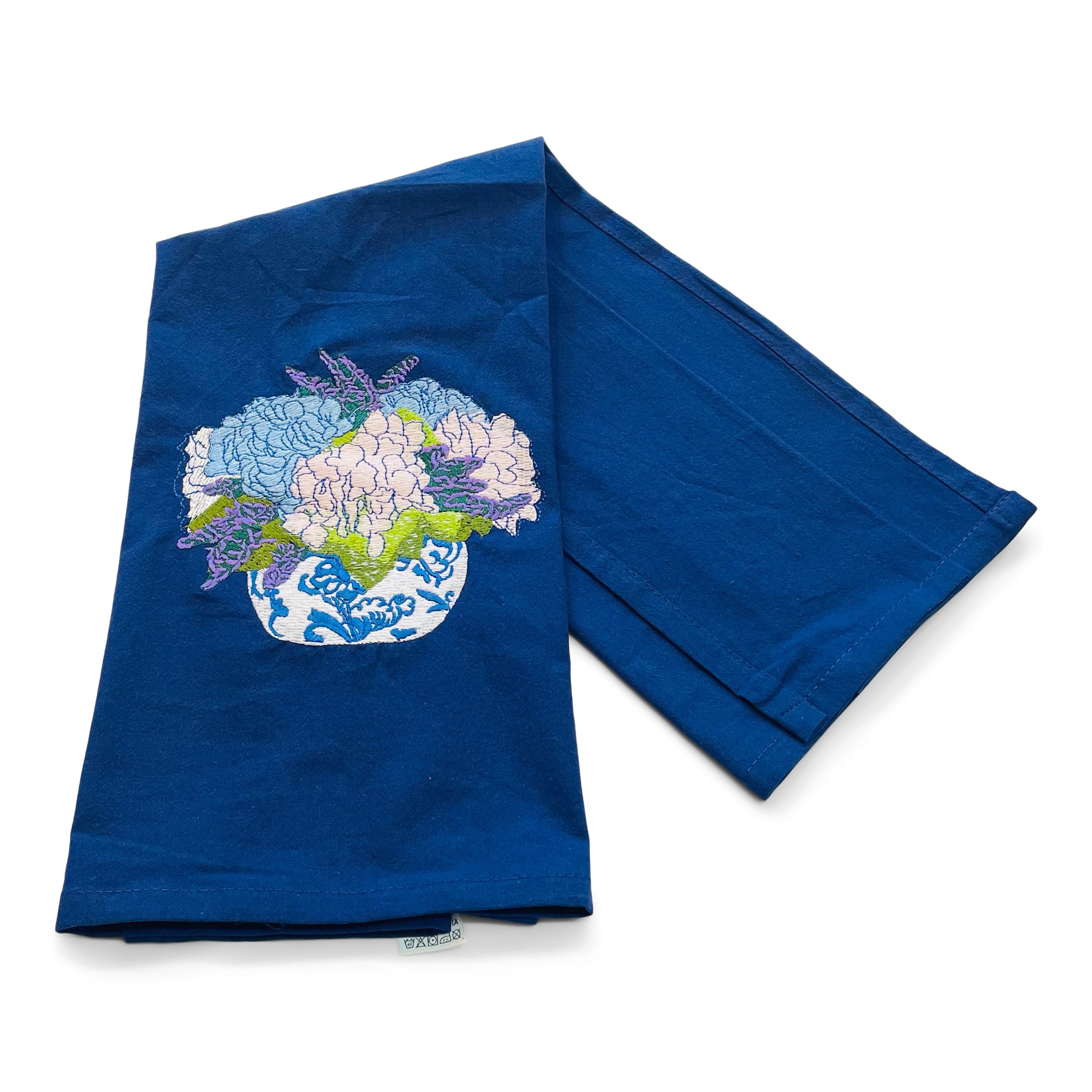 Towel  - Hydrangeas in Chinoiserie Planter